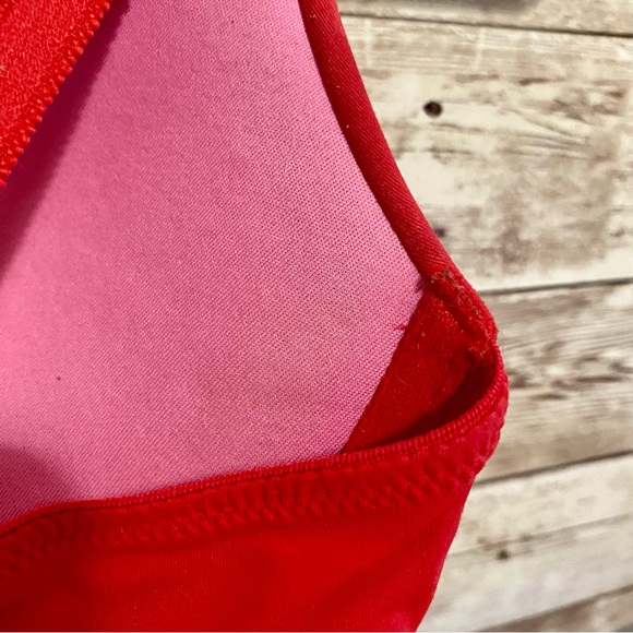 Victoria’s Secret Pink where anywhere red push up bra 32C - Picture 2 of 9